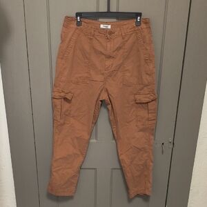 Kensie Women's Cargo Pants in Rust